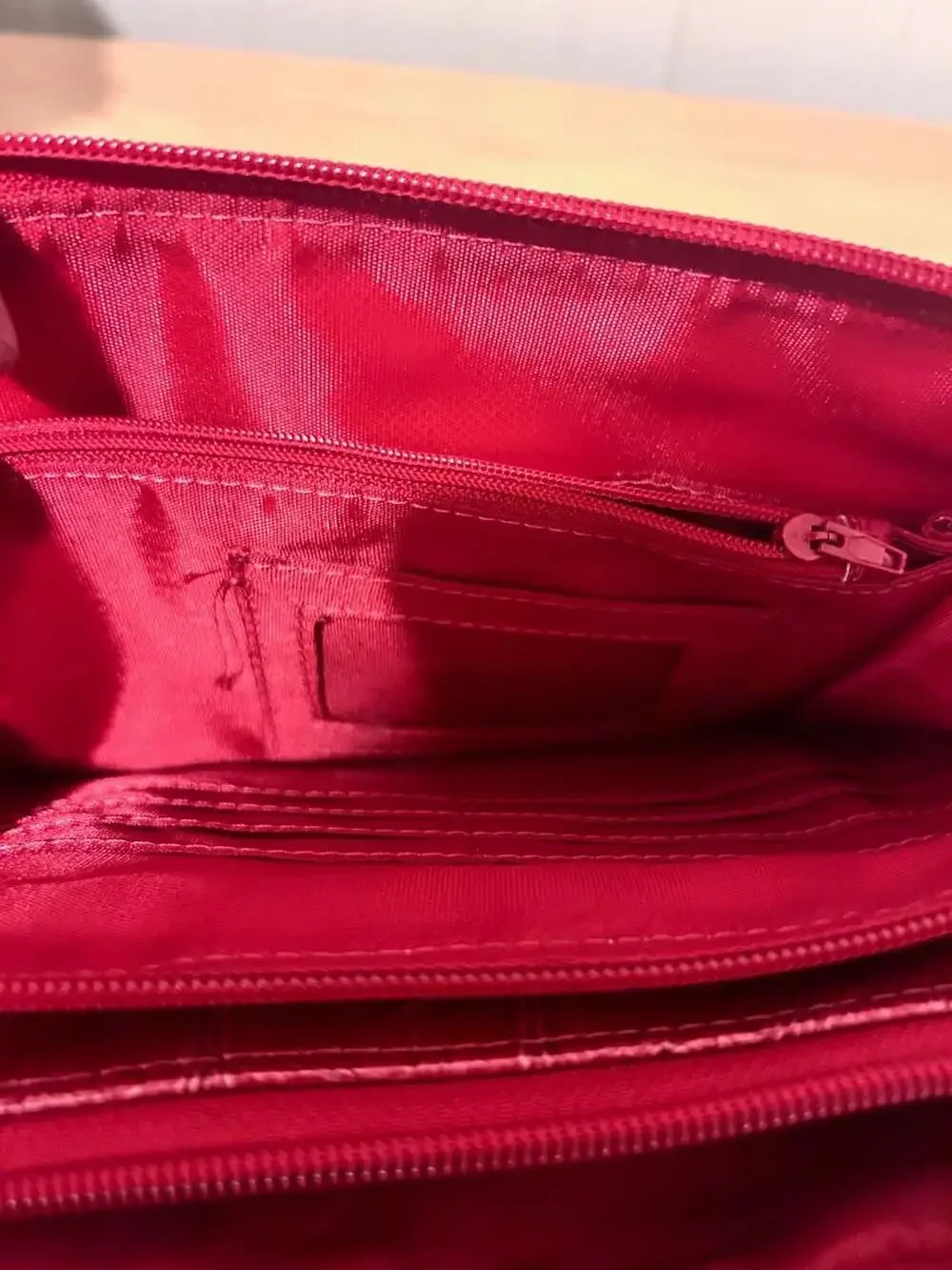 Vintage Style Red Croc Embossed Faux Leather Multi-Compartment Crossbody Bag